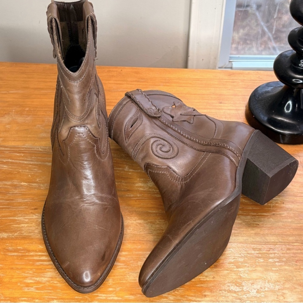 Carlos Santana Austin Leather Western Ankle Boot - Picture 5 of 13